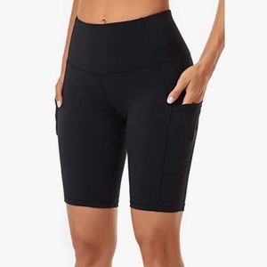 Black Athletic Bike Shorts with Side Pockets High Waist